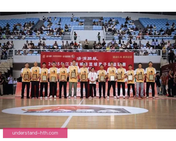 中国篮球联赛季后赛激烈开战各队全力争夺总冠军