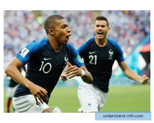 欧冠焦点大战豪门对决梅西姆巴佩双星闪耀引爆赛场热议全球球迷狂欢